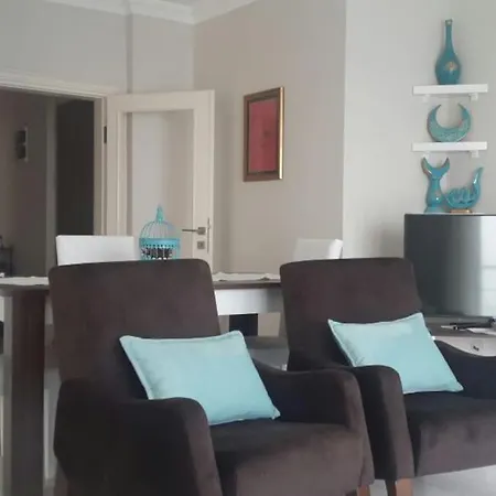 Apartment Blue Peace Flat With Furniture & Private