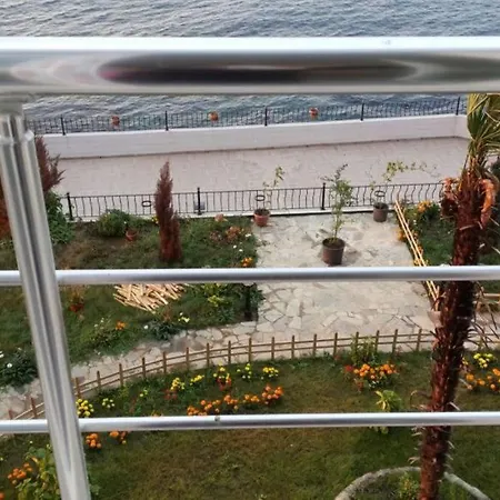 Apartment Blue Peace Flat With Furniture & Private Trabzon