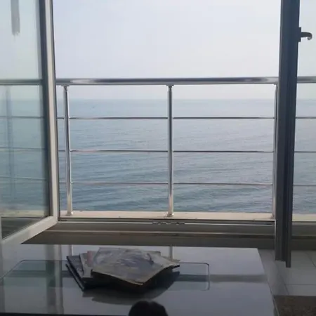 Apartment Blue Peace Flat With Furniture & Private