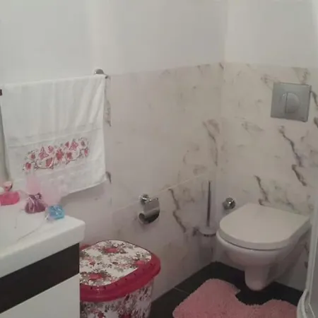 Apartment Blue Peace Flat With Furniture & Private *
